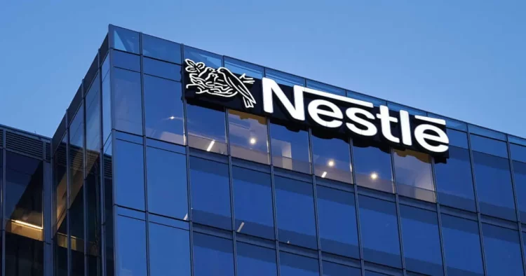 Nestlé thu hồi sữa bột tự nguyện: Vì sao nhiều phụ huynh quan tâm đến thông tin này?